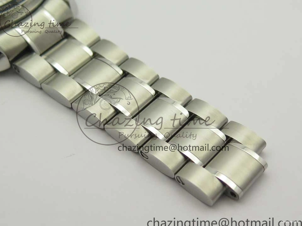 0318 WaterResistant Speedmaster SS Sapphire Crystal Panda White Black Dial on SS Bracelet Manual Winding Chrono Movement 7956